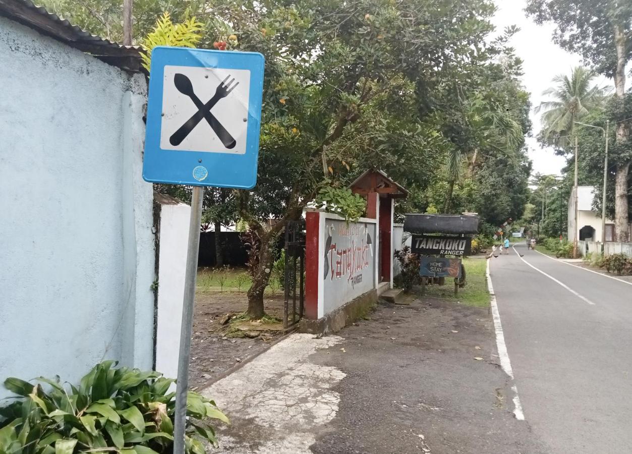Tangkoko Ranger Homestay Bitung Exterior photo